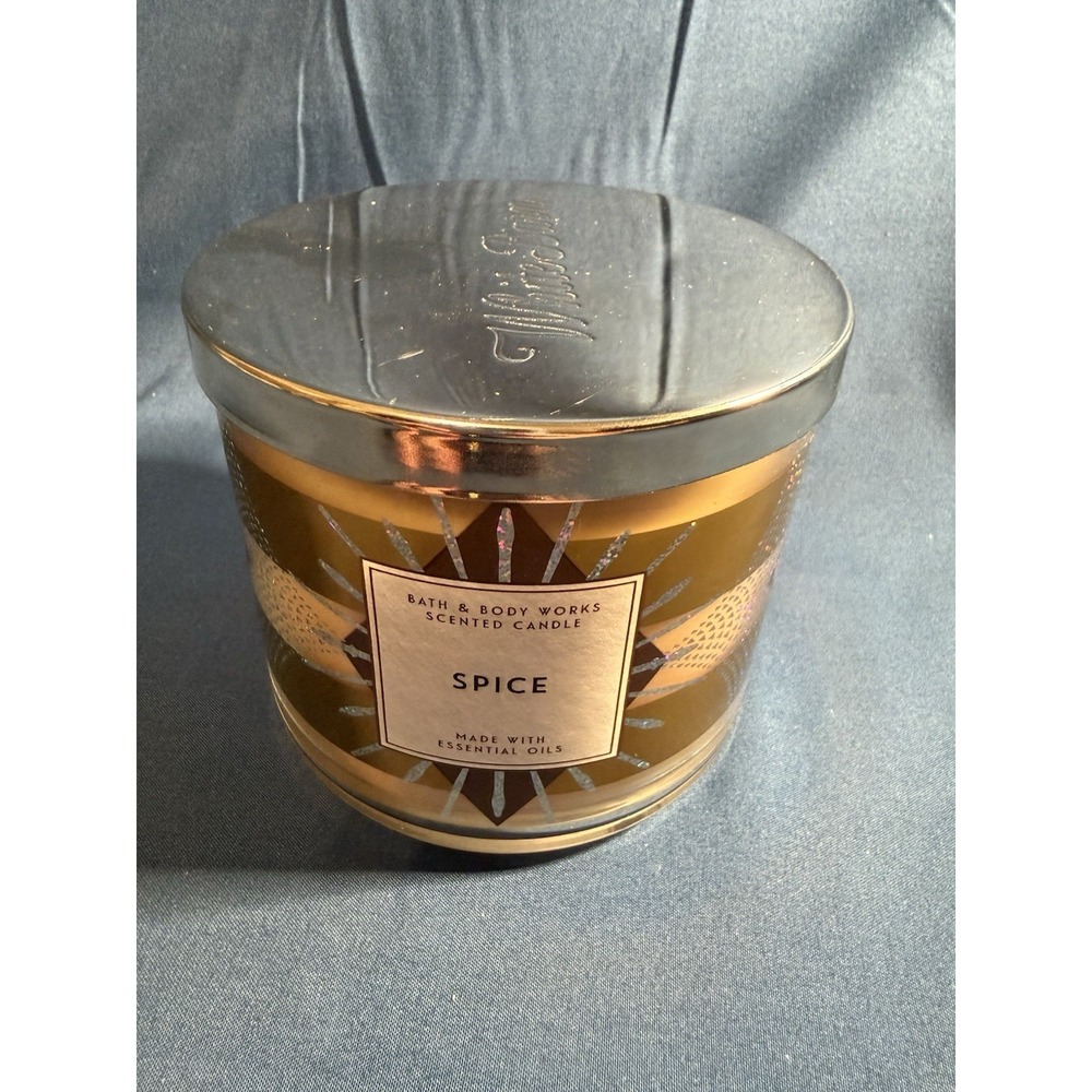 Bath & Body Works 3-wick Candle Spice Different Lid